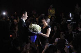 长虹电影院求婚,浪漫求婚,见证爱情永恒瞬间