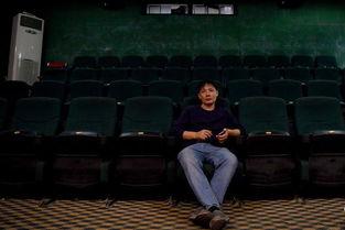 寂寞播放电影院,电影院里的情感共鸣之旅